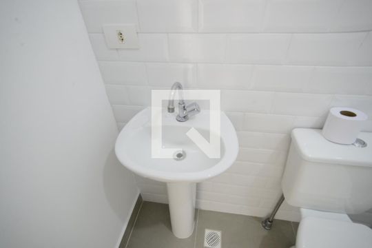 Banheiro de kitnet/studio à venda com 1 quarto, 35m² em Cambuci, São Paulo