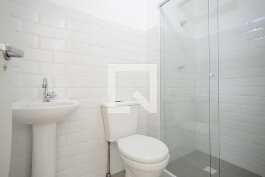 Banheiro de kitnet/studio à venda com 1 quarto, 35m² em Cambuci, São Paulo