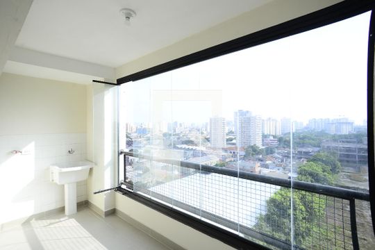 Varanda de kitnet/studio à venda com 1 quarto, 35m² em Cambuci, São Paulo