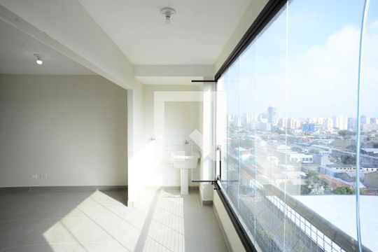 Varanda de kitnet/studio à venda com 1 quarto, 35m² em Cambuci, São Paulo