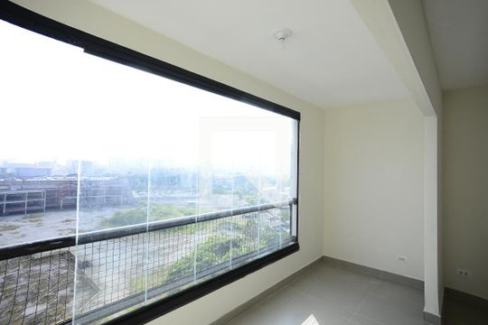 Varanda de kitnet/studio à venda com 1 quarto, 35m² em Cambuci, São Paulo