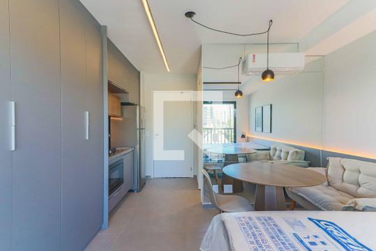 Studio de kitnet/studio para alugar com 1 quarto, 24m² em Pinheiros, São Paulo