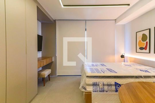 Quarto de kitnet/studio para alugar com 1 quarto, 24m² em Pinheiros, São Paulo