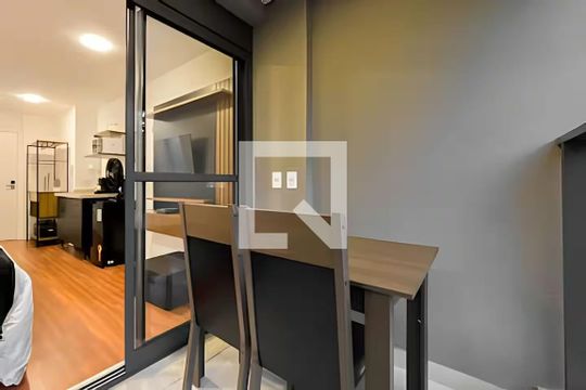 Varanda de apartamento à venda com 1 quarto, 28m² em Pinheiros, São Paulo