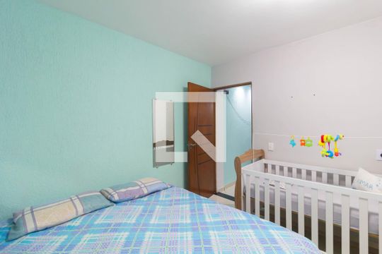 Quarto 1 de casa à venda com 4 quartos, 138m² em Vila Carmosina, São Paulo