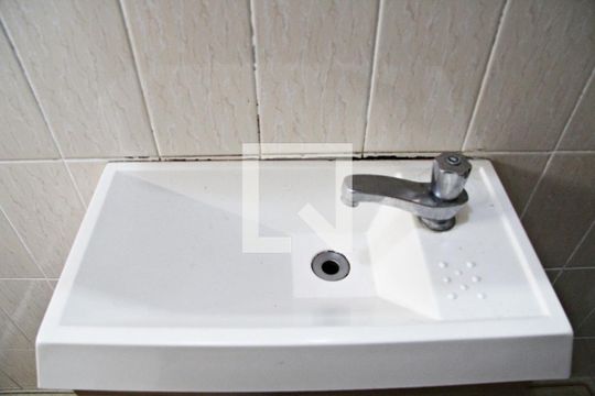 Casa 1 Banheiro de casa à venda com 4 quartos, 287m² em Jardim Figueira, Guarulhos