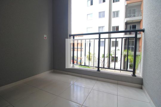 Área de Serviço de apartamento para alugar com 2 quartos, 43m² em Jardim Campo Grande, São Paulo