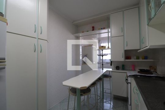 Cozinha de apartamento à venda com 3 quartos, 93m² em Campestre, Santo André