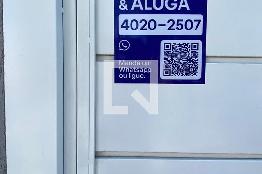 Placa de casa para alugar com 2 quartos, 130m² em Jardim Santo Alberto, Santo André