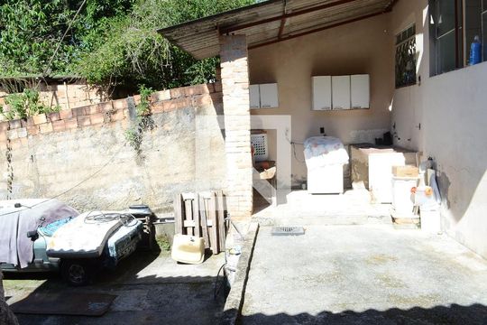 Área de Serviço de casa para alugar com 2 quartos, 160m² em Ribeiro de Abreu, Belo Horizonte
