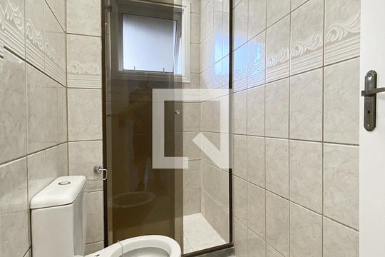 Banheiro de apartamento à venda com 2 quartos, 58m² em Feitoria, São Leopoldo