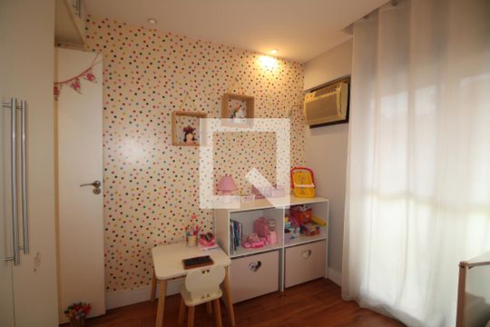 Quarto 1 de apartamento para alugar com 3 quartos, 70m² em Jacarepaguá, Rio de Janeiro