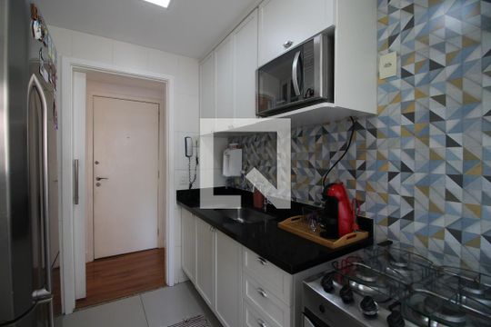 Cozinha de apartamento para alugar com 3 quartos, 70m² em Jacarepaguá, Rio de Janeiro