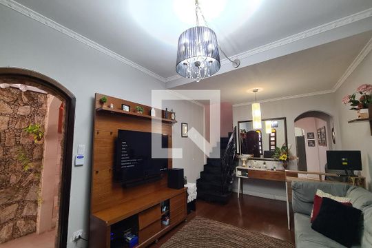 Casa à venda com 3 quartos, 250m² em Vila Independencia, São Paulo
