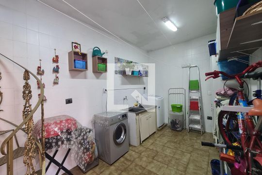 Área de Serviço de casa à venda com 3 quartos, 250m² em Vila Independencia, São Paulo