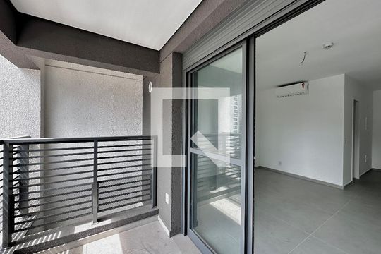 Sacada de kitnet/studio à venda com 0 quarto, 38m² em Jardim das Acacias, São Paulo
