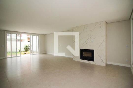 Sala de casa de condomínio à venda com 3 quartos, 209m² em Ipanema, Porto Alegre