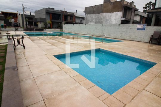 Área comum - Piscina de casa de condomínio à venda com 3 quartos, 209m² em Ipanema, Porto Alegre