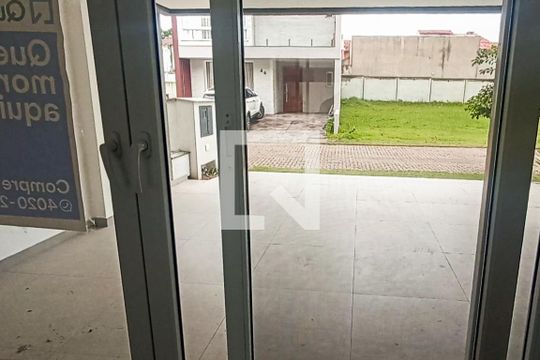 Vista da Sala de casa de condomínio à venda com 3 quartos, 209m² em Ipanema, Porto Alegre