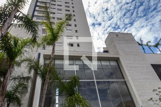 Fachada de apartamento à venda com 2 quartos, 69m² em Alphaville Empresarial, Barueri
