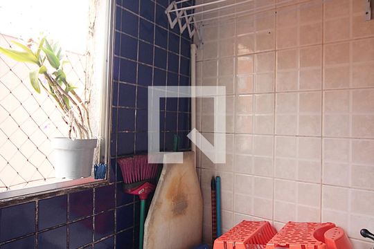 Cozinha e Área de Serviço de apartamento à venda com 2 quartos, 70m² em Baeta Neves, São Bernardo do Campo