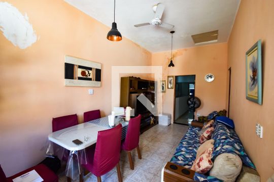 Sala de casa para alugar com 4 quartos, 396m² em Pilares, Rio de Janeiro