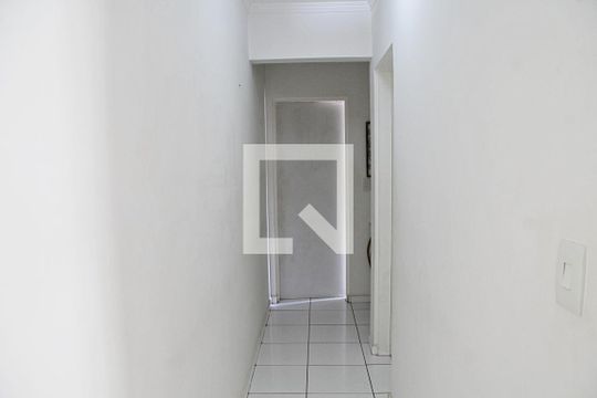 Corredor acesso aos Quartos e Banheiro  de apartamento à venda com 2 quartos, 63m² em Parque Santo Antonio, Guarulhos