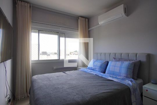 Suíte de apartamento à venda com 2 quartos, 64m² em Jardim Carvalho, Porto Alegre