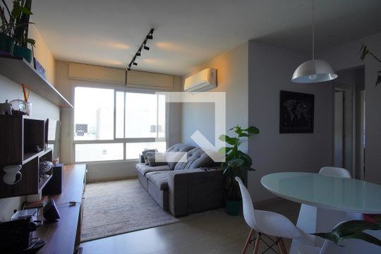 Apartamento à venda com 2 quartos, 64m² em Jardim Carvalho, Porto Alegre