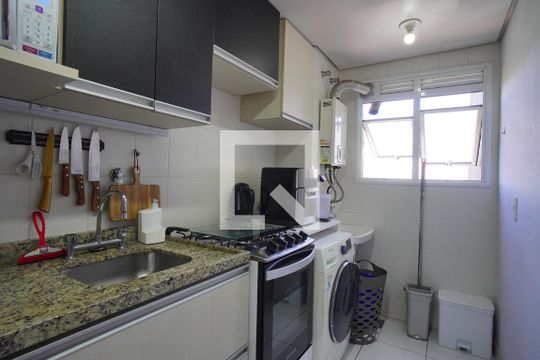 Cozinha de apartamento à venda com 2 quartos, 64m² em Jardim Carvalho, Porto Alegre