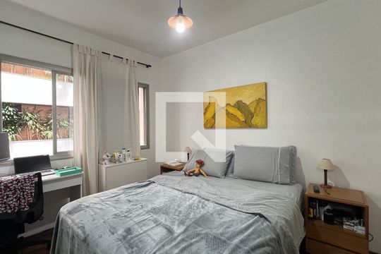 Quarto de apartamento à venda com 1 quarto, 60m² em Vila Madalena, São Paulo