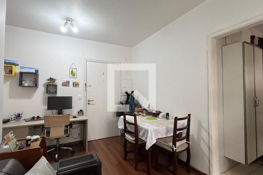 Sala de apartamento à venda com 1 quarto, 60m² em Vila Madalena, São Paulo