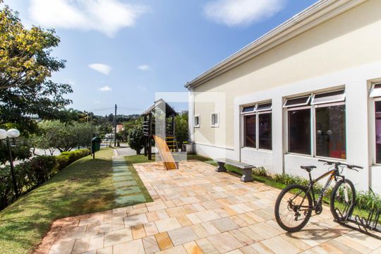 Área comum de casa de condomínio para alugar com 4 quartos, 400m² em Tamboré, Santana de Parnaíba