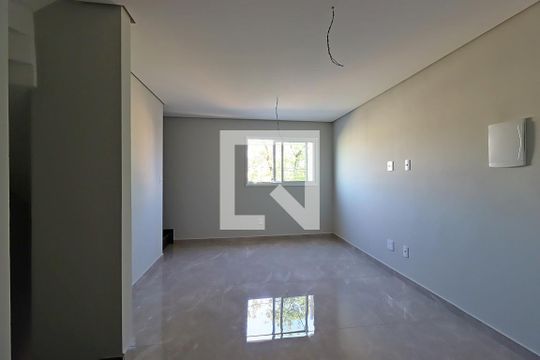 Sala de casa para alugar com 2 quartos, 100m² em Jardim Santo Alberto, Santo André