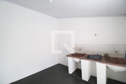 Área de Serviço de casa para alugar com 4 quartos, 290m² em Martins, Uberlândia