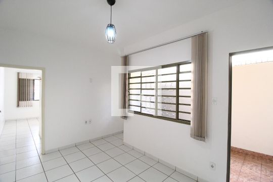 Sala de casa para alugar com 4 quartos, 290m² em Martins, Uberlândia
