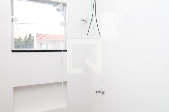 Banheiro de apartamento à venda com 1 quarto, 32m² em Parque Mandaqui, São Paulo