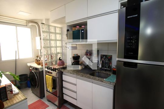 Cozinha de apartamento à venda com 2 quartos, 48m² em Parada de Lucas, Rio de Janeiro