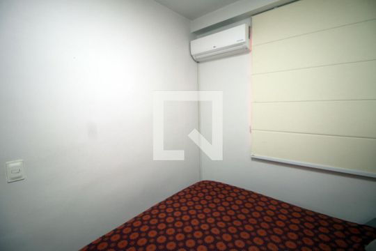 Quarto 1 de apartamento à venda com 2 quartos, 48m² em Parada de Lucas, Rio de Janeiro