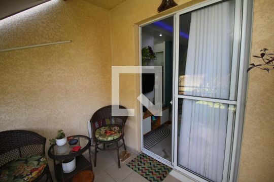 Varanda de apartamento à venda com 2 quartos, 48m² em Parada de Lucas, Rio de Janeiro
