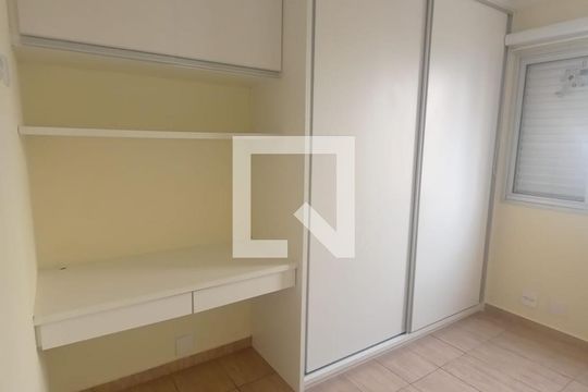 Quarto 2 de apartamento à venda com 2 quartos, 48m² em Jardim Sabara, São Paulo