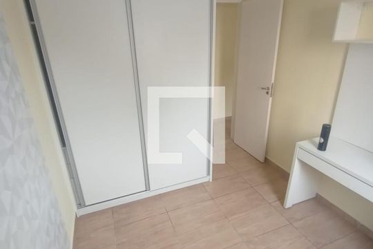 Quarto 1 de apartamento à venda com 2 quartos, 48m² em Jardim Sabara, São Paulo