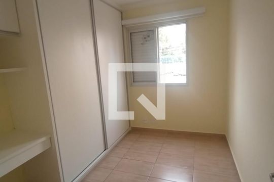 Quarto 2 de apartamento à venda com 2 quartos, 48m² em Jardim Sabara, São Paulo