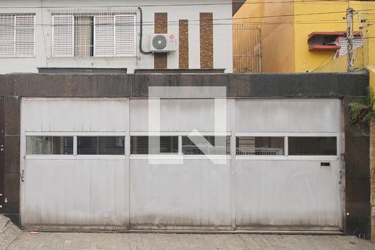 Fachada de casa à venda com 4 quartos, 255m² em Tatuapé, São Paulo