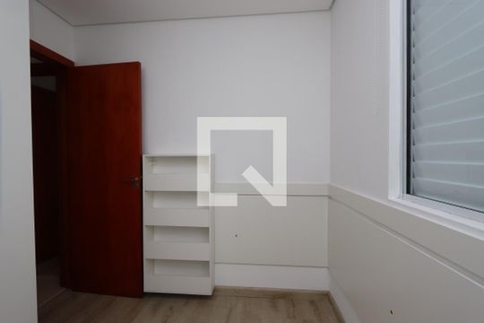 Quarto 2 de apartamento para alugar com 2 quartos, 50m² em Vila Prudente, São Paulo