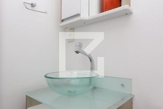 Banheiro de apartamento para alugar com 2 quartos, 50m² em Vila Prudente, São Paulo