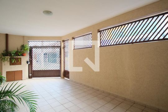 Garagem de casa à venda com 3 quartos, 160m² em Tatuapé, São Paulo