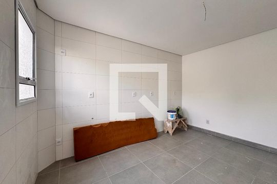 Cozinha de apartamento à venda com 2 quartos, 66m² em Jardim Utinga, Santo André