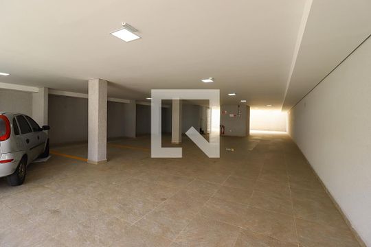 Garagem de apartamento à venda com 2 quartos, 67m² em Jardim Santo Alberto, Santo André