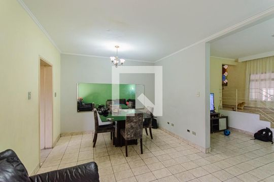 Casa à venda com 2 quartos, 250m² em Cambuci, São Paulo